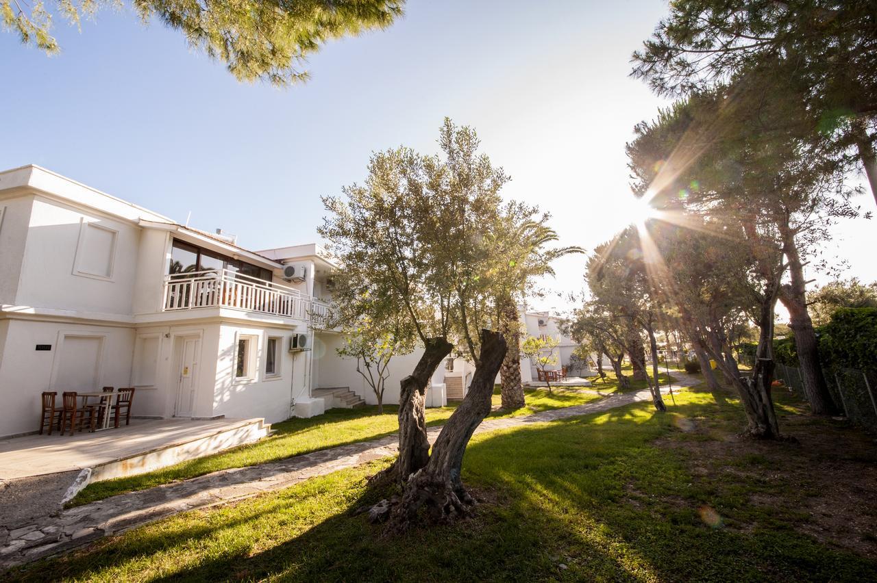 Hanedan Flora Apart Hotel Foca Exterior photo